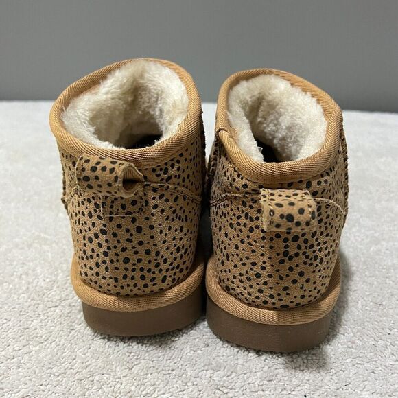 Cushionaire Womens Hipster Cozy Ankle Slip On Boot 6.5 Cheetah Winter Comfort - Picture 4 of 11